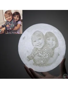 Lámpara luna personalizada con foto y base de madera. Lámpara con luz LED, mando a distancia y pie de madera. Regalos personaliz
