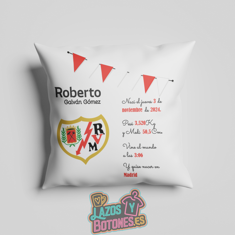 Cojín personalizado Nacimiento – Mod. Rayo Vallecano Banderines